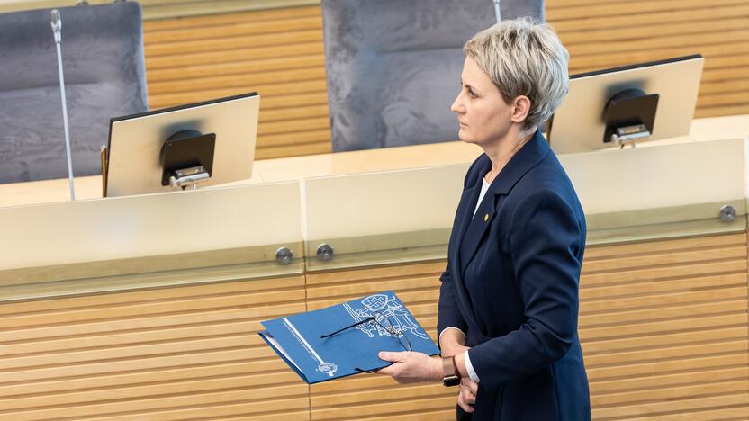 Seimas susirinko į neeilinę sesiją