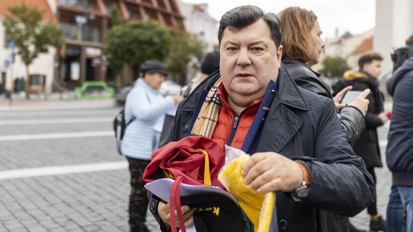 Protesto akcija prieš nacionalinių mokyklų uždarymą Baltarusijoje