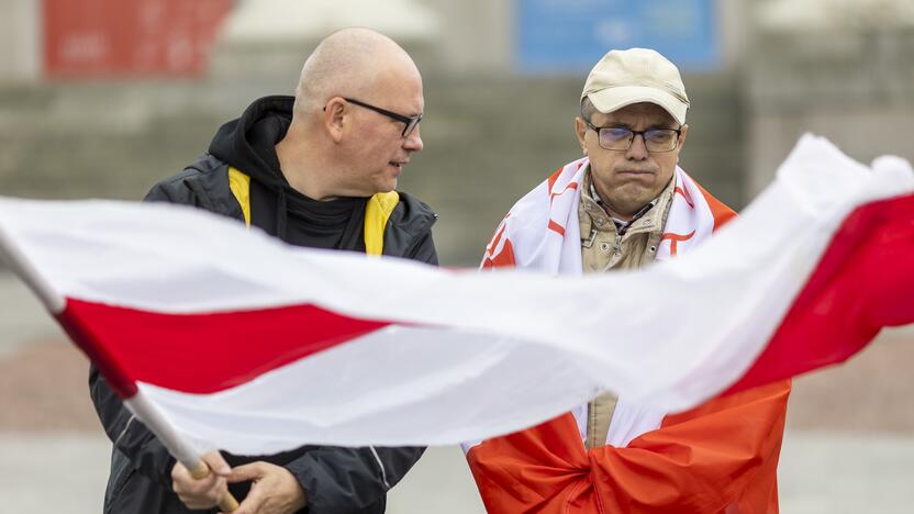 Protesto akcija prieš nacionalinių mokyklų uždarymą Baltarusijoje