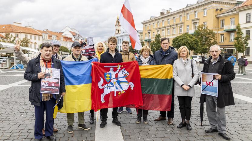 Protesto akcija prieš nacionalinių mokyklų uždarymą Baltarusijoje