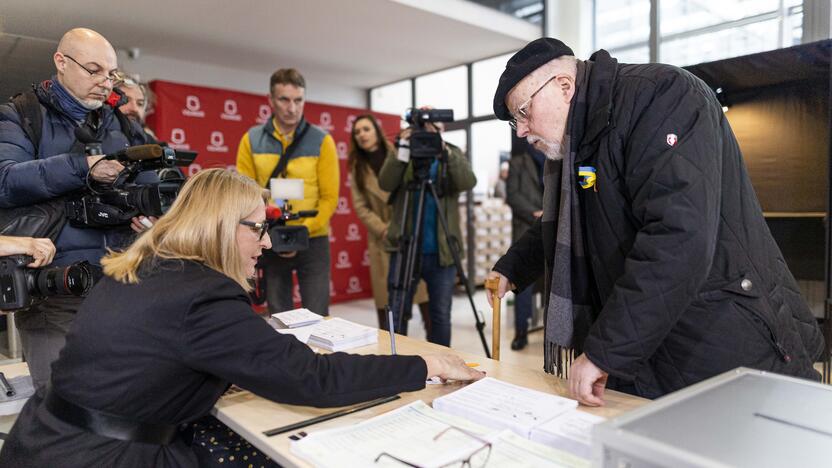 Lietuvoje prasidėjo išankstinis balsavimas savivaldybių tarybų ir merų rinkimuose