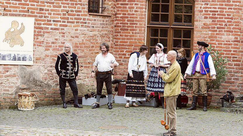 Jubiliejinis: spalio 7 d. A. ir J. Juškų etninės kultūros muziejuje vyks 10-ojo „Lietuvos dūdmaišininkų susipūtimo“ koncertas. Nuotraukoje – akimirka iš 5-ojo koncerto.