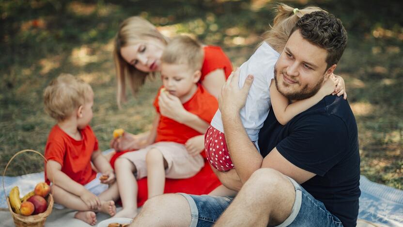 Svarbiausia: po pikniko būtina sutvarkyti aplinką, nepalikti joje savo vizito pėdsakų, o geriausia – palikti pikniko vietą dar gražesnę nei radote.