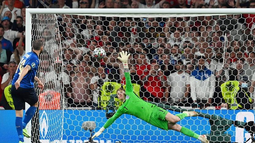 Istorija: „Euro 2020“ finale italai 11 m baudiniais 3:2 palaužė anglus, kurių akcijos šiemet vertinamos gerokai aukščiau nei titulą ginsiančių čempionų.