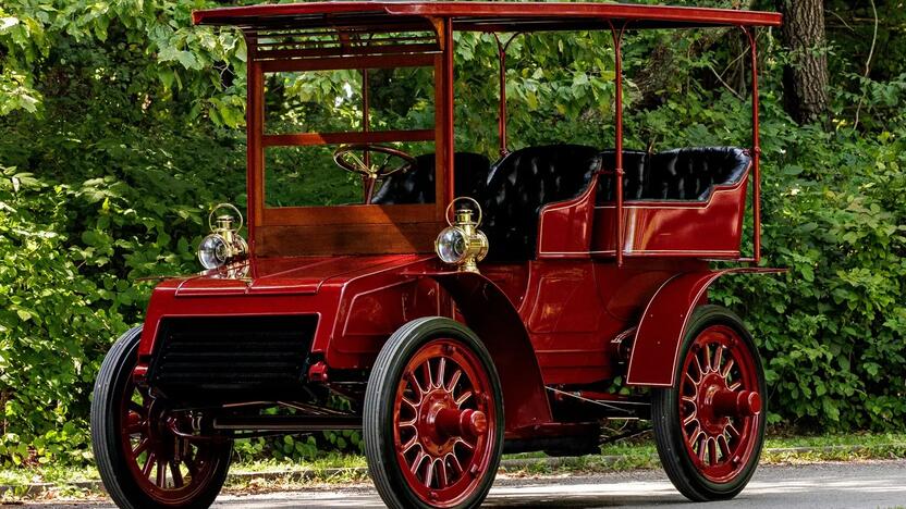 Ekipažas: „Packard Model G“ gali važiuoti aštuoni keleiviai (įskaitant vairuotoją).