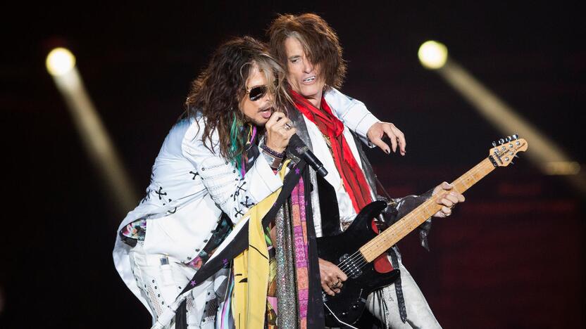 „Aerosmith“ vokalistas Stevenas Tyleris (kairėje) ir Joe Perry 