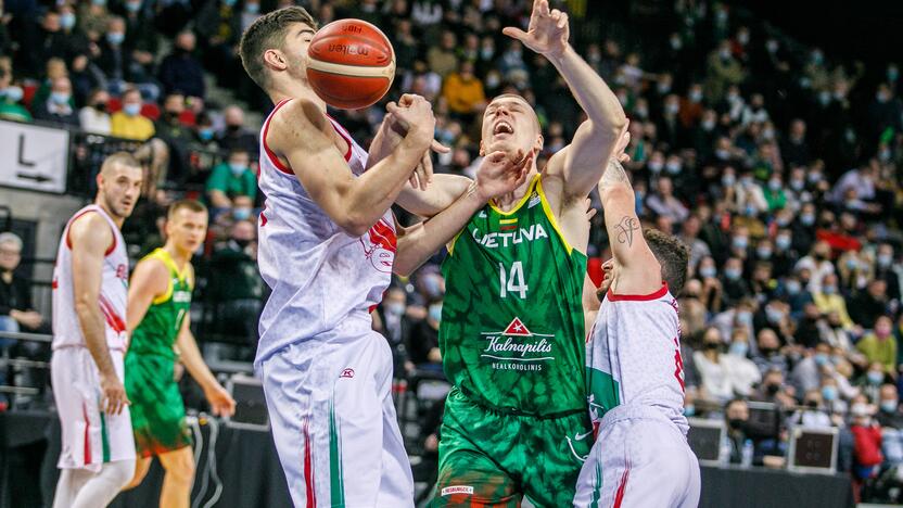 Tikimybė: pasikeitus „EuroBasket 2022“ dalyvių sudėčiai, Lietuvos vyrų krepšinio rinktinės kelyje gali būti naujų varžovų