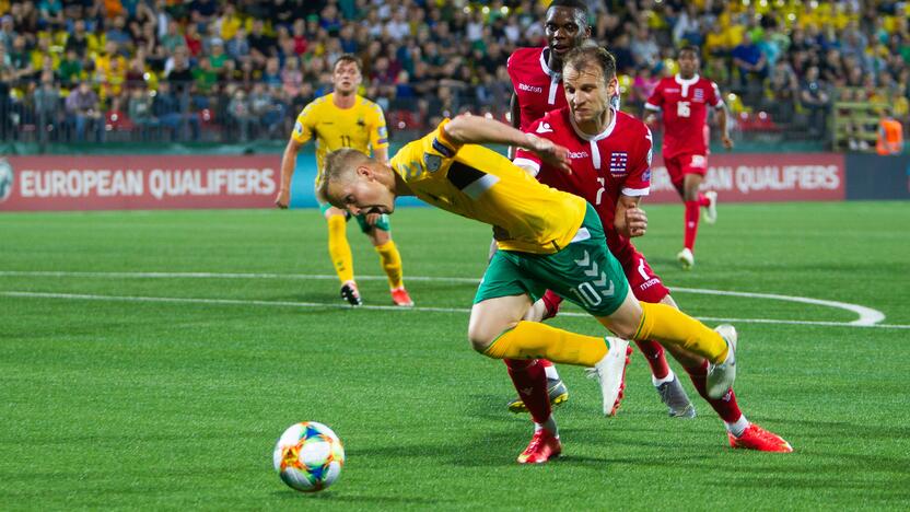 Istorija: Lietuvos ir Liuksemburgo futbolininkai rungtyniavo 2019-aisiais – mūsiškiai svečiuose pralaimėjo 1:2, o namuose sužaidė 1:1