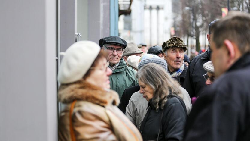 Senjorai skuba įsigyti pigesnius bilietus