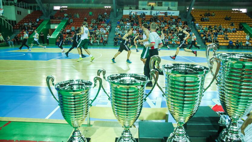 "Žalgiris" S.Butauto taurės finale po dramatiškos kovos nusileido VEF komandai 