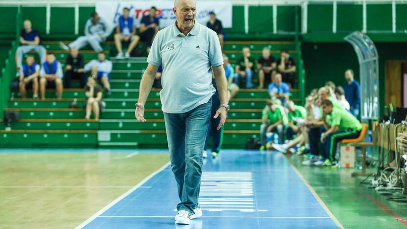 "Žalgiris" S.Butauto taurės finale po dramatiškos kovos nusileido VEF komandai 