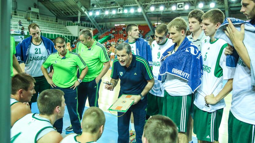 "Žalgiris" S.Butauto taurės finale po dramatiškos kovos nusileido VEF komandai 