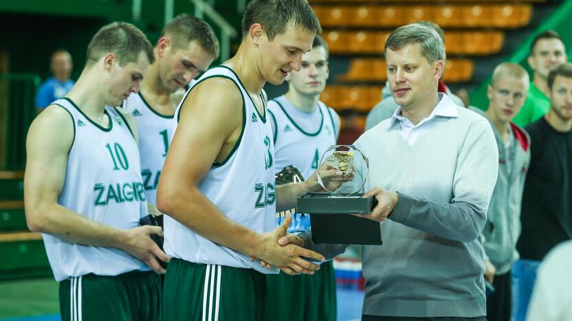 "Žalgiris" S.Butauto taurės finale po dramatiškos kovos nusileido VEF komandai 