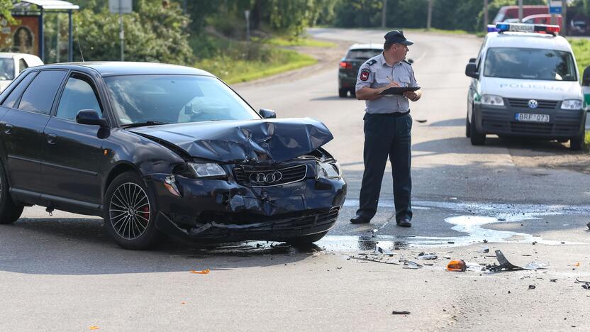 Automobilio ir motociklo avarija