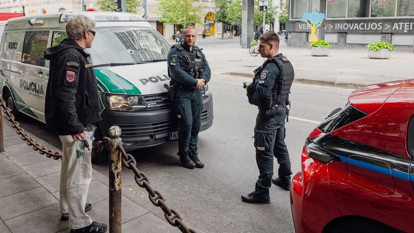 Vilniuje nuimta be leidimo pakabinta atminimo lenta K. Škirpai