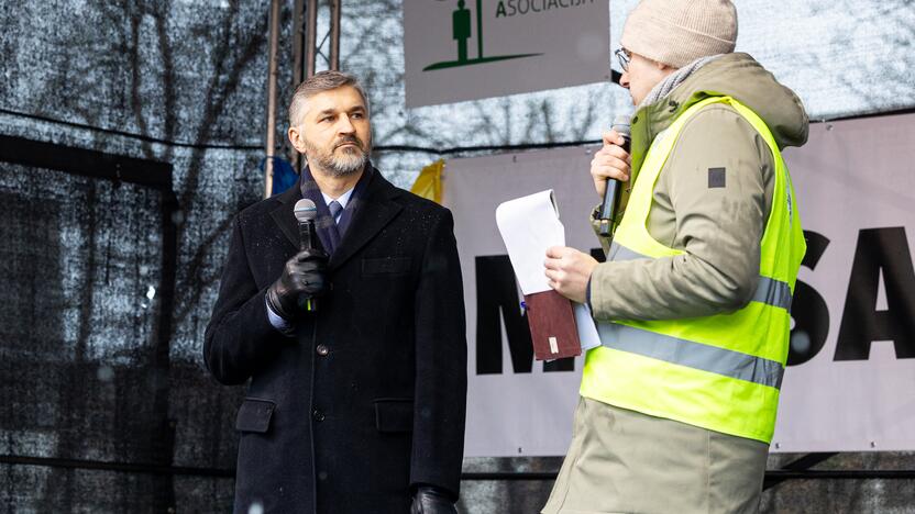 Vilniuje tęsiasi žemdirbių mitingas