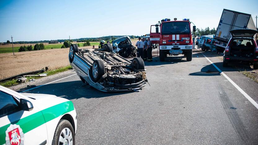 Statistika: 66 proc. visų Lietuvos valstybinės reikšmės keliuose užfiksuotų juodųjų dėmių – užmiesčiuose.