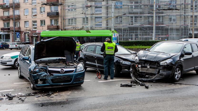 Sezonas: intensyvus rudeninis eismas reikalauja iš vairuotojų ypatingo atidumo ir visokeriopos tolerancijos.