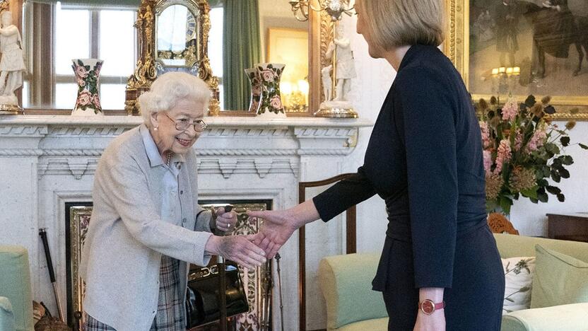 karalienė Elizabeth II ir Liz Truss