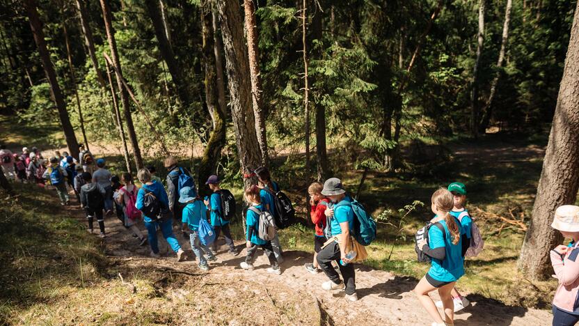 Susidomėjimas: jaunųjų klaipėdiečių žygis „Žingsniai Klaipėdai“ sulaukė daugiau kaip 1,6 tūkst. dalyvių.