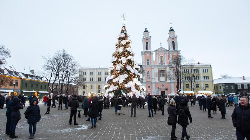 Kalėdos prie pagrindinės Kauno eglės