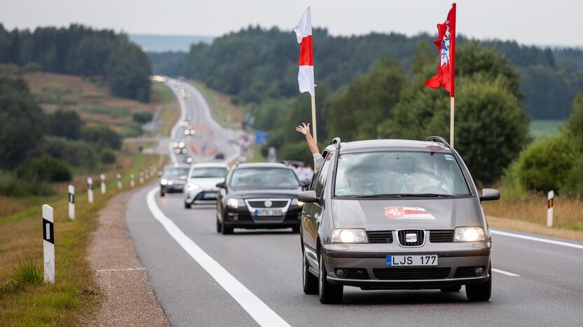 „Laisvės kelio“ dalyviai susirinko nuo Katedros aikštės iki Medininkų memorialo