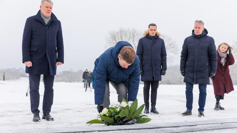 Holokausto aukų pagerbimas prie Kauno IX forto muziejaus