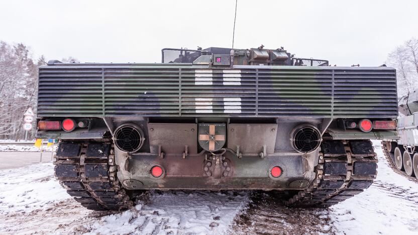 Tankų „Leopard“ testavimas Gaižiūnų poligone