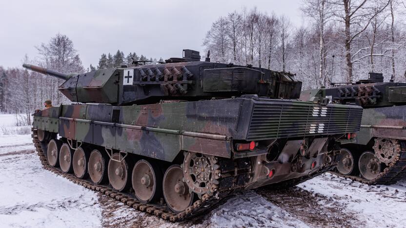 Tankų „Leopard“ testavimas Gaižiūnų poligone