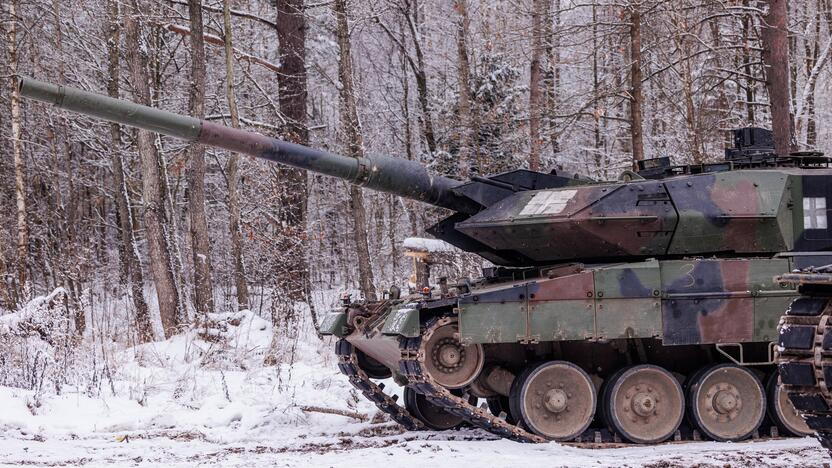 Tankų „Leopard“ testavimas Gaižiūnų poligone