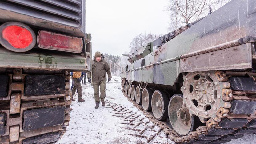 Tankų „Leopard“ testavimas Gaižiūnų poligone