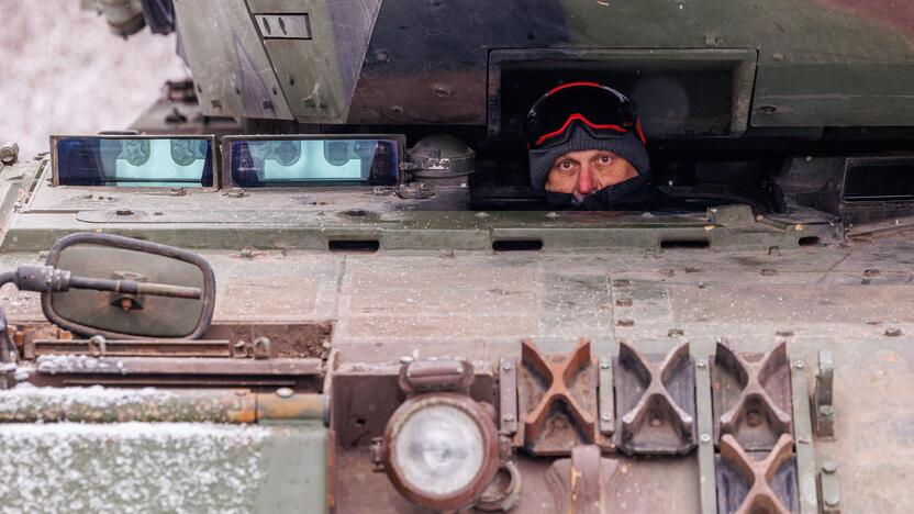 Tankų „Leopard“ testavimas Gaižiūnų poligone