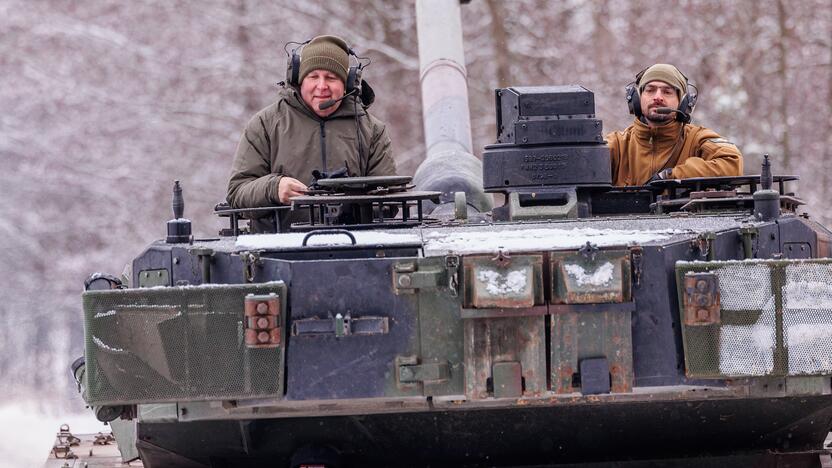 Tankų „Leopard“ testavimas Gaižiūnų poligone