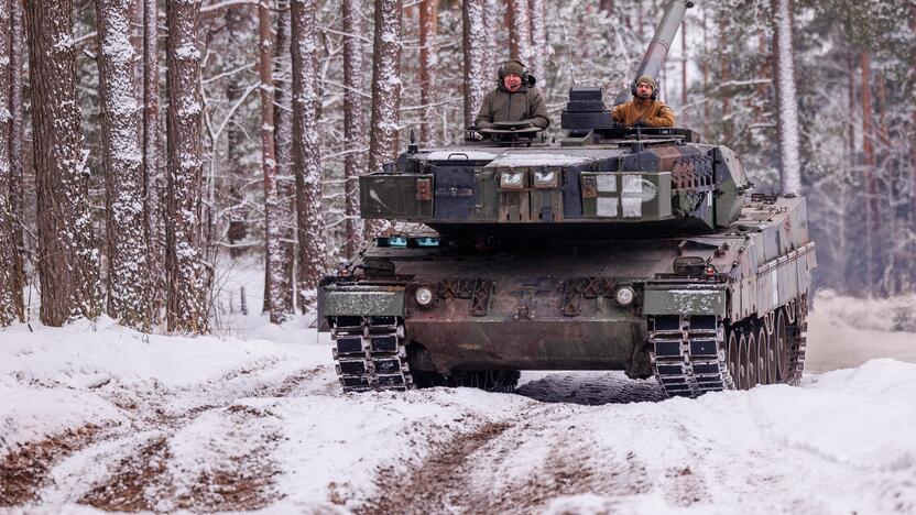 Tankų „Leopard“ testavimas Gaižiūnų poligone