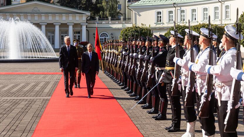 Lietuvoje lankosi Albanijos prezidentas