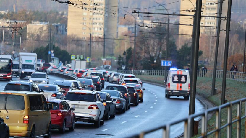 Kaune – automobilių avarijos ir spūstys