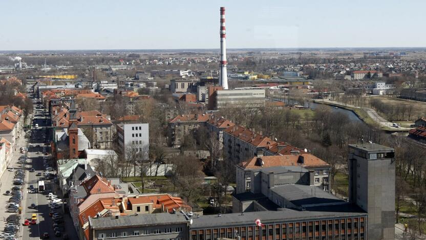 Neskuba: dėl palankių oro sąlygų Klaipėdoje šildymo sezonas šiemet prasidės vėliau nei pernai.