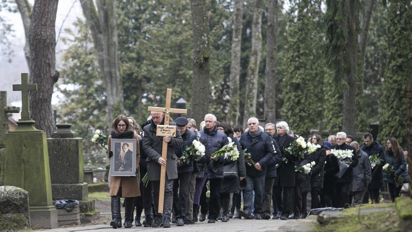 Filosofas A. Šliogeris atgulė amžinojo poilsio