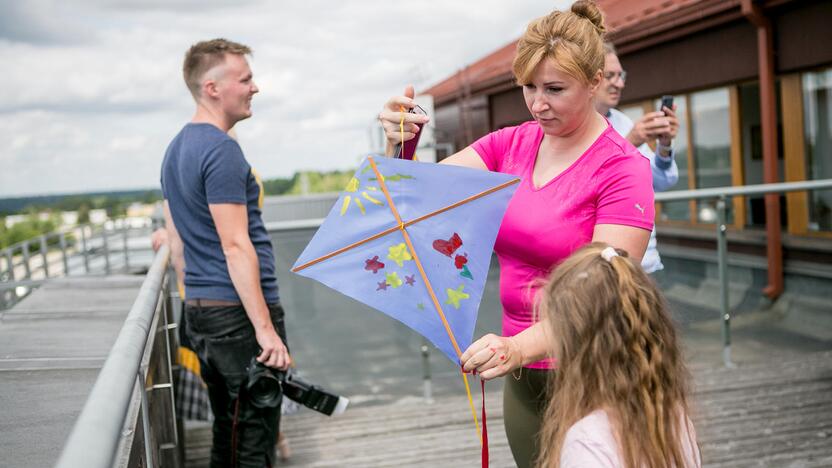 Vaikų piešinių parodos atidarymas Kauno klinikose