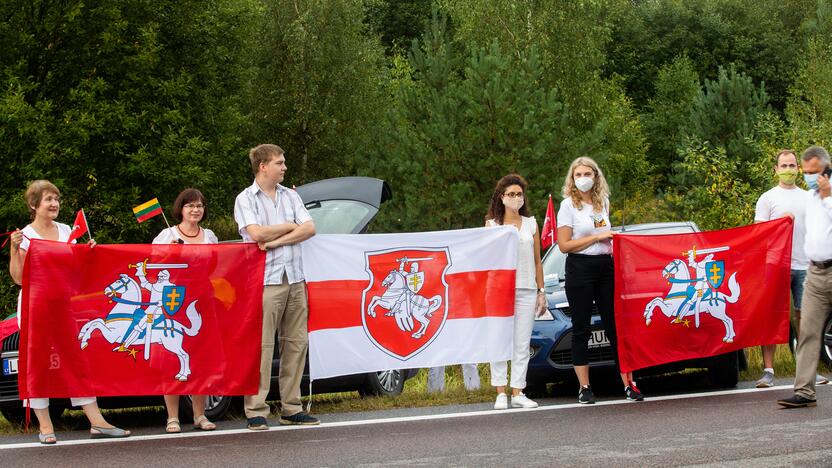 „Laisvės kelio“ dalyviai susirinko nuo Katedros aikštės iki Medininkų memorialo