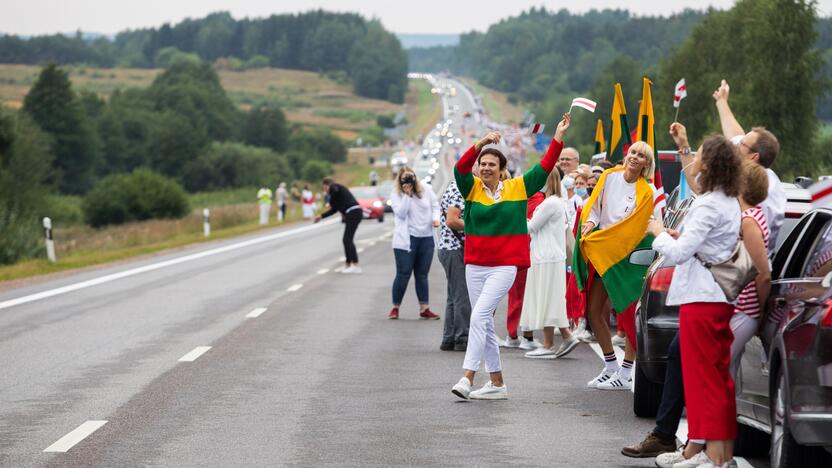 „Laisvės kelio“ dalyviai susirinko nuo Katedros aikštės iki Medininkų memorialo