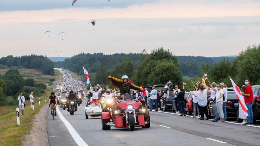 „Laisvės kelio“ dalyviai susirinko nuo Katedros aikštės iki Medininkų memorialo