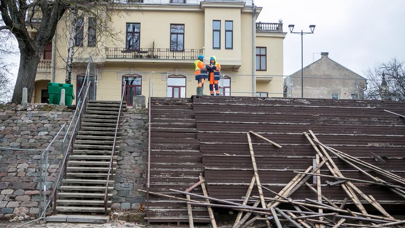 Pradėta tvarkyti kauniečių pamėgta poilsio vieta – amfiteatras