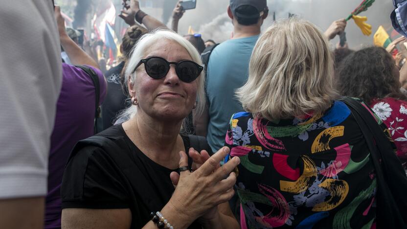 Protestas prie Seimo prieš COVID-19 ribojimus