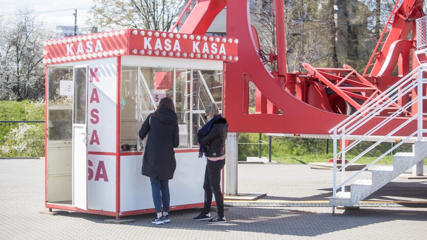 Naujasis apžvalgos ratas ant Milikonių kalno – jau veikia!