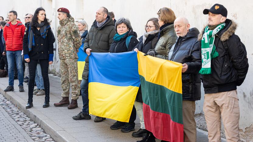 Lietuva atsisveikino su Ukrainoje žuvusiu kariu T. Tumu