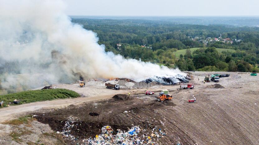 Vėl dega Lapių sąvartynas