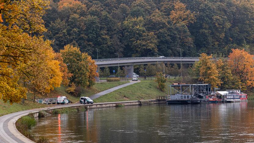 Vilniaus centre iš Neries ištrauktas žmogaus kūnas