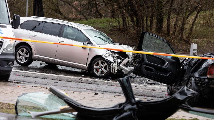 Tragiška avarija Vilniuje ant Valakupių tilto 