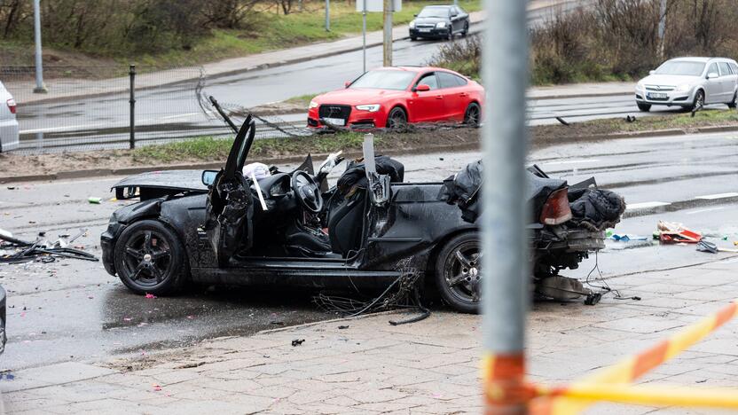 Tragiška avarija Vilniuje ant Valakupių tilto 